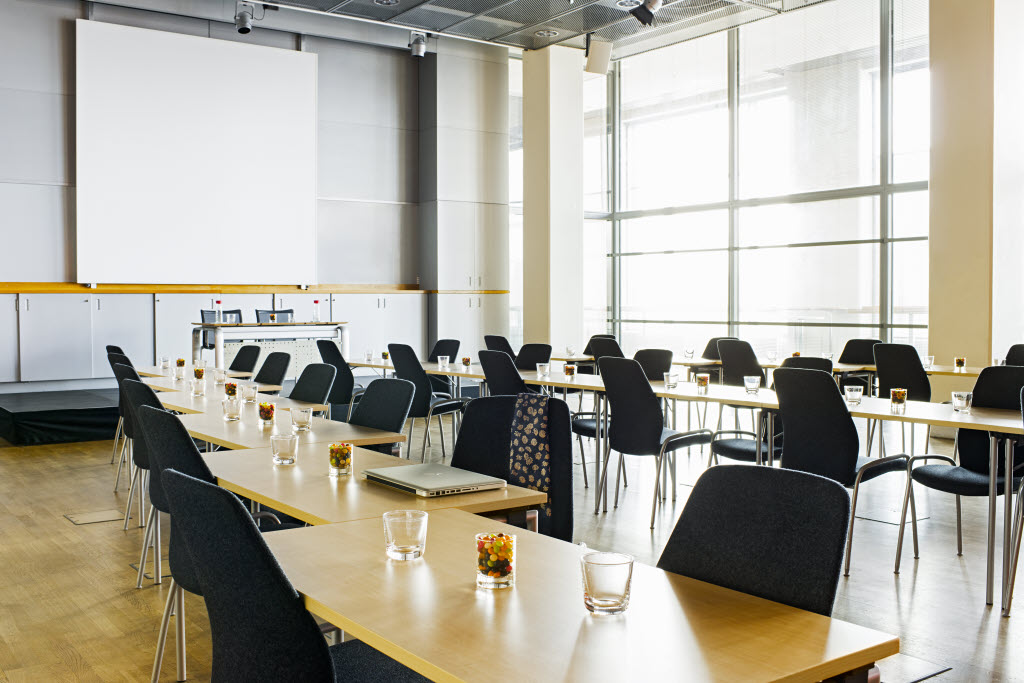Copyright: : Jimmy Eriksson, Kocksgatan 17K, 116 24 Stockholm, +46 703 73 44 29, info@jimmyeriksson.se Scandic Infra City, meeting and conference, room